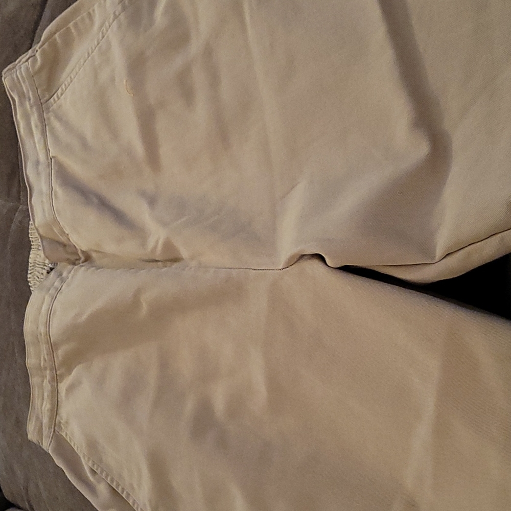 Tan pants/capris - Picture 2 of 7